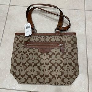 Women’s Coach Shoulder Bag